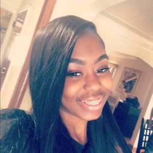 Meet your Posher, Alyanna